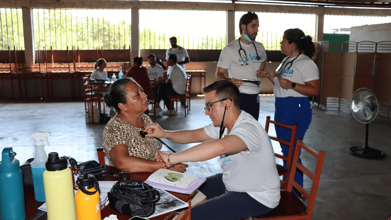 UMHS Med4You & Global Health Institute Return to Costa Rica to Provide