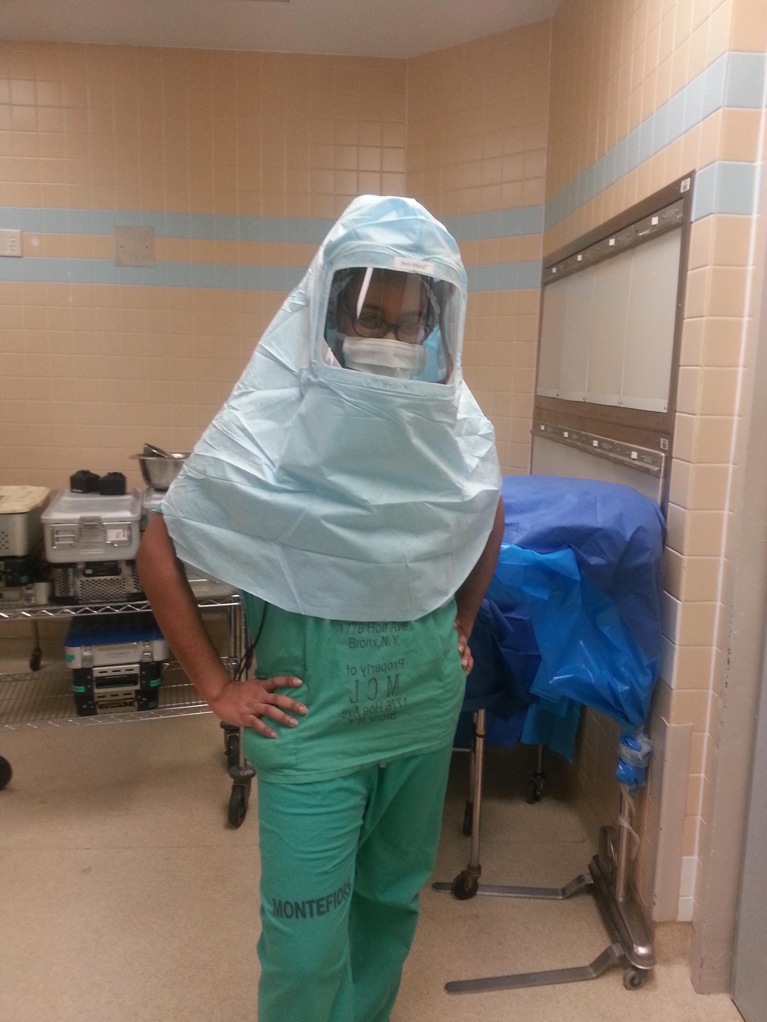Dr Mohamed-scrubbing into my first THA during rotations