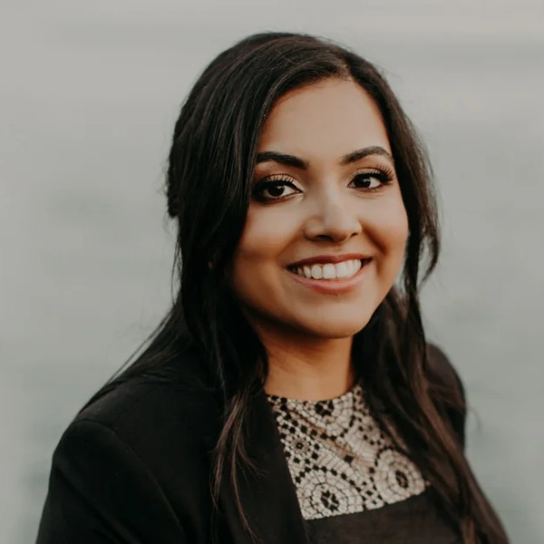 Dr_Sarah_Singh_600x600
