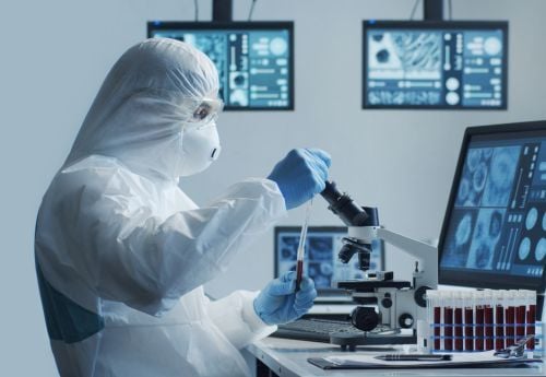 ID-doctor-with-full-hazmat