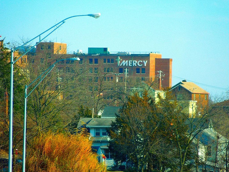 IOWA TOPS LIST OF BEST STATES FOR DOCTORS: A post on Wallethub said Iowa is a great place for physicians to practice. The report was based on data from U.S. Census Bureau, Bureau of Labor Statistics, Centers for Medicare & Medicaid Services & others. Pictured: Mercy Medical Center in Dubuque, Iowa. Photo: Wikimedia Commons