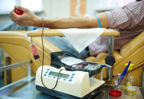 blood-donation-at-blood-bank