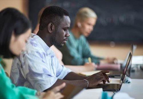 college-students-studying-wanting-higher-gpa(1)