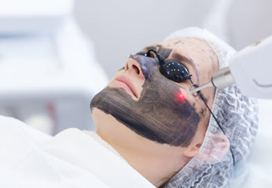 dermatological-laser-on-face