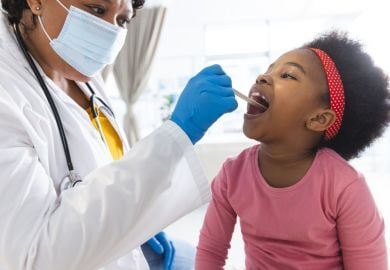 female-kids-doctor-with-child