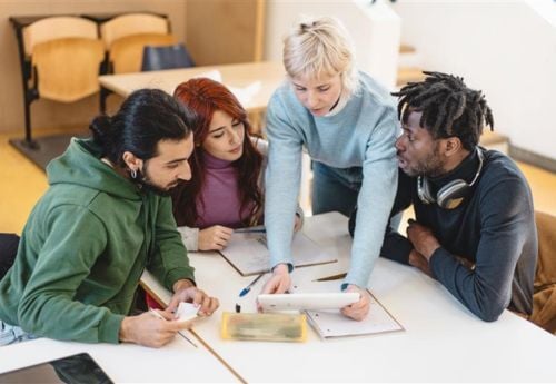four-students-studying-for-mcat