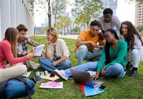 group-of-seven-studying-for-MCAT-exam