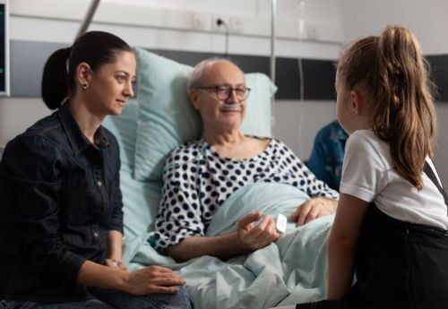 hospice-patient-with-visitors