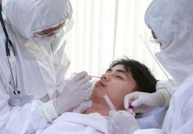 infectious-disease-doctors-in-ppe