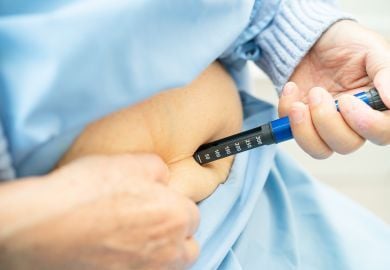 injecting-insulin-for-diabetes