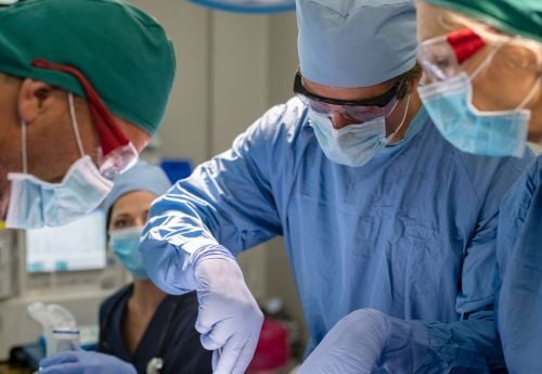orthopedic-surgery-performed-by-orthopedic-surgeon