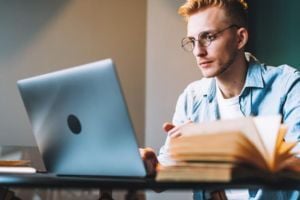 student-studying-for-mcat-plan(1)