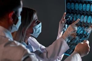 two-doctors-reviewing-scans-after-diagnostic-radiology-scan