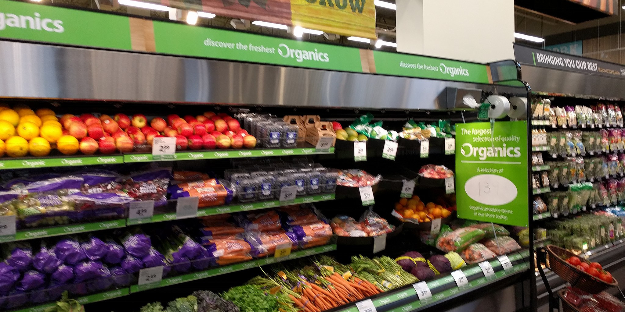 2048px-Save-On-Foods_organic_produce