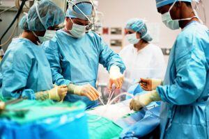 general-surgeon-in-operating-room