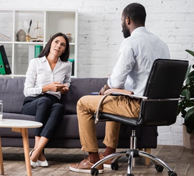 psychiatrist-with-patient
